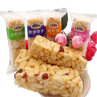 China New Natural Chinese Formula Sachima With Sesame Flavor, Flour Cake, Caramel Cures for sale