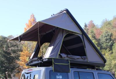 Κίνα Roomy 2-6 Person Car Roof Tent For Year Round Camping Adventures προς πώληση