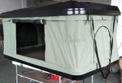 中国 Spacious Car Roof Tent Perfect Balance of Comfort and Adventure with Car Camping 販売のため