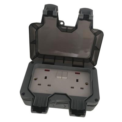 China IP66 13A 3000W UK Commercial Standard Outdoor Waterproof Double Socket for sale