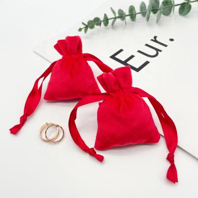 China Recyclable Red Velvet 5x7 Dust Bag Jewelry Drawstring Gift Colorful Small Velvet Pouch Bag In Packaging for sale