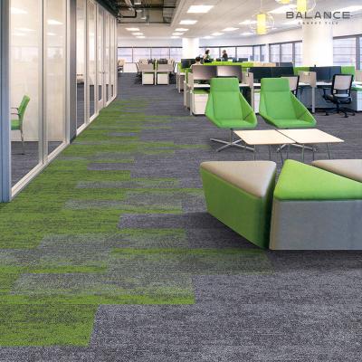 China Total Weight 4500g/sqm ±3% PVC Carpet Tiles 25x100 Tufted Puzzle Pattern for Commercial for sale