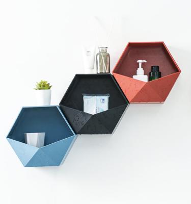 China 2021Kitchen Bathroom 2021Kitchen Sustainable Decorative Wall Mounted Delicate Plastic Storage Bins And Bins Shelf Hexagon Modern Eco-friendly Detachable for sale