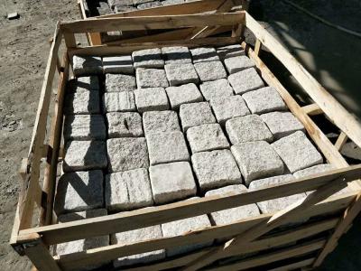 China Outdoor Residential Granite Paving Stones / Laying Granite Paving Slabs for sale