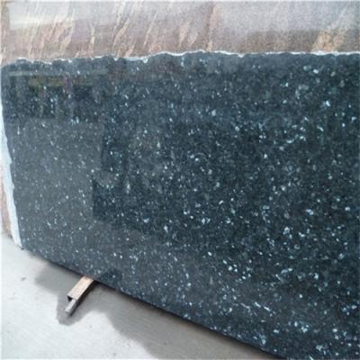 China Emerald Pearl Natural Granite Slabs Unique Design ODM Service for sale