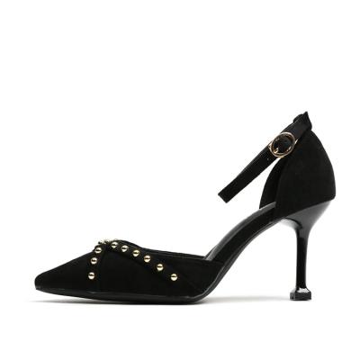 China Anti-slippery sexy rivet with new pointed toe and thin heel heels for sale