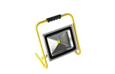 China IP65 Portable LED Rechargeable Floodlight , Ra75 20 Watt Waterproof with Bridgelux COB Chip for sale