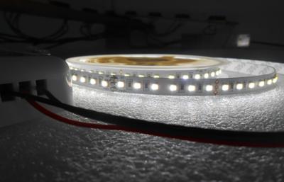 China Luces de tira llevadas brillantes LED de la tira bicolor decorativa casera de SMD 3527 en venta