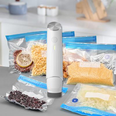 China Amazon Hot Selling 2022 Safe Use Portable Usb Charging Rechargeable Handheld Mini Vacuum Food Sealer Pump Machine for sale