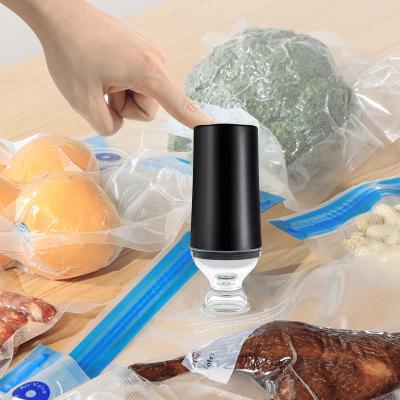 China 2022 Hot Selling Car Food Vegetables Fruits Portable Mini Handheld Vaccum Food Sealer Pump Vacuum Food Sealer for sale