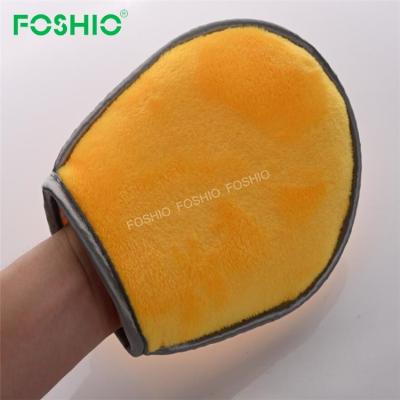 China Foshio Microfiber Durable Car Detailing Wash Cloths Hand Glove for sale