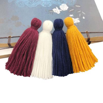 China Tassel 8cm fluffy indian cotton tassel trim cushion pom pom pom pom bag color mobile phone tassels wholesale decoration for sale