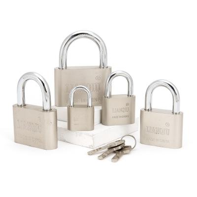 China Matte Round Corner Key Padlock Waterproof And Rustproof Door Lock 30mm 30mm Short Sash for sale