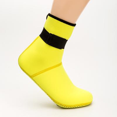 China Best Selling Anti-Slip 3mm Sports Neoprene Waterproof Swimming Surfing Diving Socks for sale