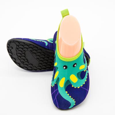 China Neoprene waterproof Aqua Socks Quick-Dry Kids Water barefoot Aqua Shoes of 2021 the new water shoes for sale