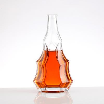 China 500ml 700ml 750ml 1000ml Eco-friendly Recyclable Clear Spirit Vodka Gin Rum Tequila Whiskey Whiskey Liquor Glass Empty Bottle With Cork for sale