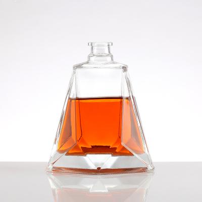 China 520ml Wine Bottle Whiskey Spirit Glass Bottle Eco-friendly Wholesale Blue Empty Bottles for sale