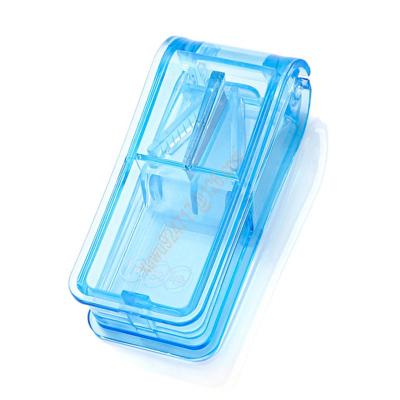 China Medical PP Plastic Convenience Pill Splitter Tablet Cutter With Pill Box for sale