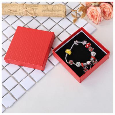 China Custom Logo Jewelery Package Jewelry Earing Case Portable Small Velvet Case Travel Organizer Faux Leather Jewelry Box for sale