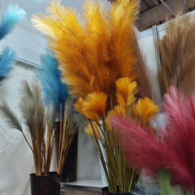 China 112cm Large Size Artificial Pampas Competetive Price For All Event Decoration PP010 for sale