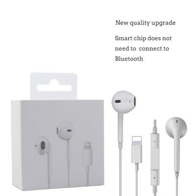 China Perfect healthy wholesale genuine earbuds with lightning connector for apple iphone 12 in-ear wire pods earphone in stock for sale