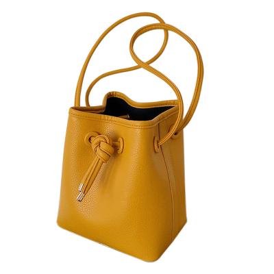 China High Quality Designer Crossbody Handbag Drawstring Shoulder Bag 2021 Newest Design High Quality Bucket Handbags Unique Leather Bag Purse for sale