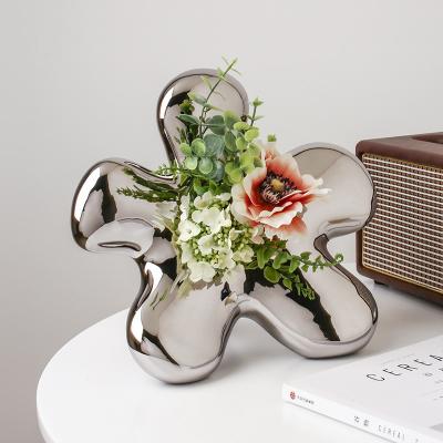 China Modern Minimalist Silver Vase Ornament Small Table Decoration Flower Mirror Surface Electroplating Vase for sale