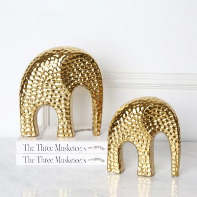 China Wholesale Europe Gold Dot Elephant Decoration Fashion Creative Animal Light Luxury Plated Ceramic Home Crafts Ornaments for sale