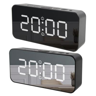 China Modern Temperature Alarm Clock USB LED Auto Mirror Light Sensitive Electronic Charging Digital Clock for sale