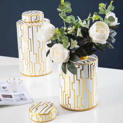 China Northern European contemporary home ornaments ceramic vase gold decorations ceramic crafts box with lid for sale