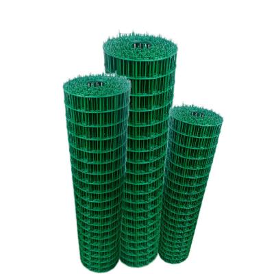 China Corrosion Resistance Soccer Field PVC Coated Or Galvanized Chain Link Fencing for sale