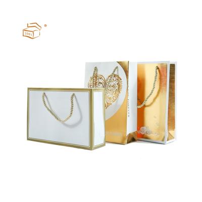 China New Materials Professional Design Recycled Custom Luxury Gift Shopping Paper Bag With Logo for sale