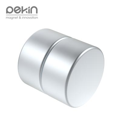 China Best Quality And Low Price Industrial Magnet Pekin N45 Rare Earth Magnet Neodymium NdFeB Round Strong Magnet for sale