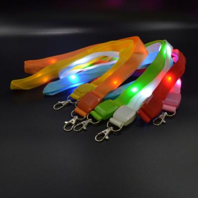 China Hold and Light Name Cards 2022 Custom Logo LED Nylon Flash Lights Up Lanyards for sale