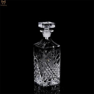 China Restaurants Appliances Square Shaped Bottle Glass Spirit Wine Crystal Glass Decanter for sale