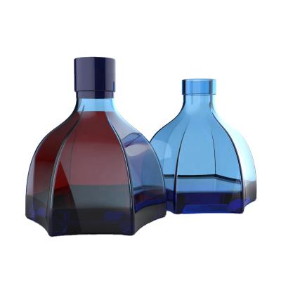 China Restaurants Appliances Design New Colored Juniper Glass Bottle Spirit Glass Custom High Quality Heavy Base Bottle for sale