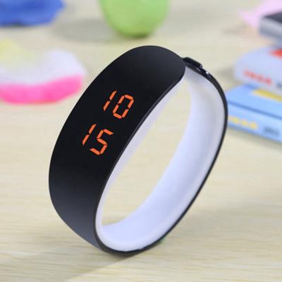 China Wholesale Auto Date Men & Women & Kids Touch Screen Led Digital Fashion Watches for sale