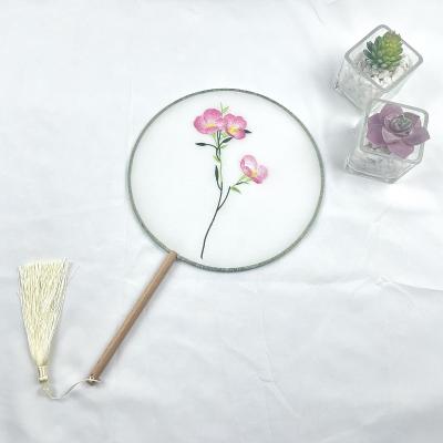 China 2022 China New Design Chinese Embroidery Round Hand Fan for sale