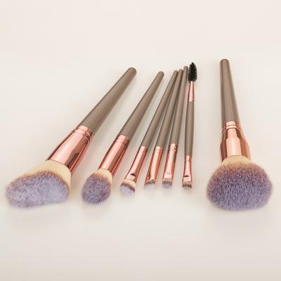 China Angular Blush 7pcs Handle Foundation Brush Eyeshadow Brush Functional Wooden Cosmetics Set Brush In Stock for sale