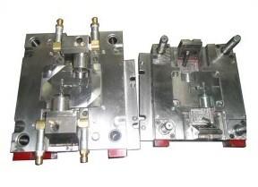 China Single / Multi Cavity Custom Injection Moulding Hot / Cold Runner for sale