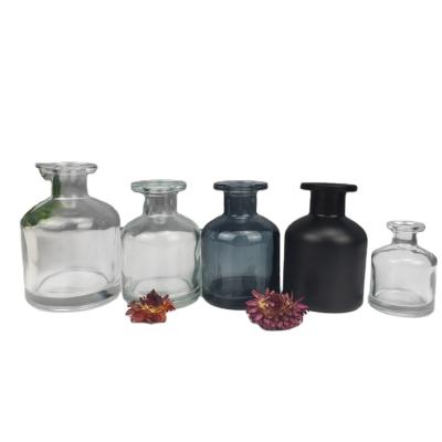 China Wholesale Cosmetic Empty Decorative Glass Bottle Perfume Glass Bottle Essential Oil Glass Container for sale