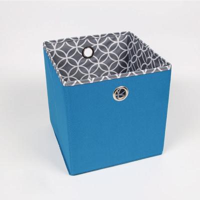 China Sustainable Universal Non Woven Cube Foldable Storage Box With Cardboard for sale