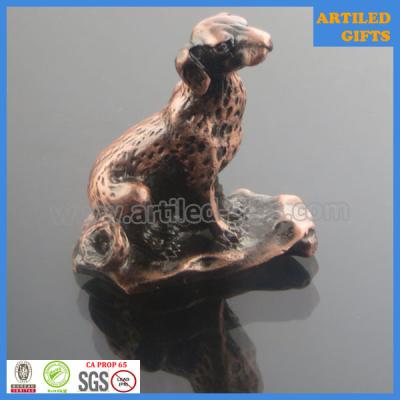 China Plating antique bronze casting 3D metal Dog animal tabletop gifts for sale