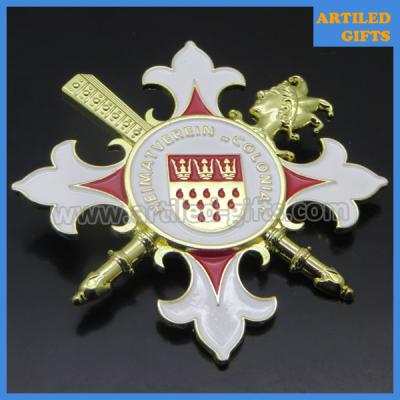 China Heimatverein Colonia 3D gold metal pin badge with safety brooch for sale