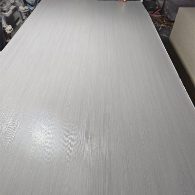 China Modern MDF Board Manufacturer 3mm Natural Wood Veneer Laminated MDF Panel Sheet Plain Raw MDF Board for sale