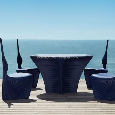 China Modern Outdoor Luxury Lounge Chair Leisure Seat Table Set For Hotel Patio for sale