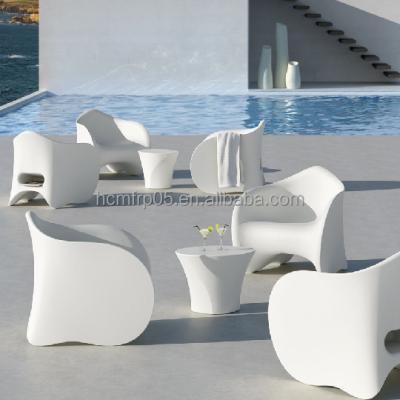 China Luxury Commercial Hotel Chair Table Set Outdoor Dining Table And Chairs Modern Garden Furniture Set Luxury Commercial Hotel for sale