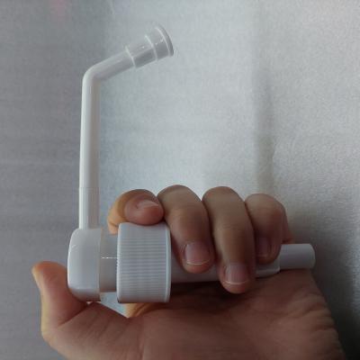 China Dropshipping Non-refillable Hand Trigger Sprayer 22G 28 410 pp Long White Triangle Nozzle Sprayer for sale