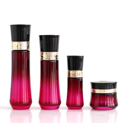 China Cosmetic Luxury Cosmetics Packaging Glass Bottle Sets Empty Glass Cream Jar and Pump Spray Bottle Skin Care Set Face Cream Lotion Bottle for sale