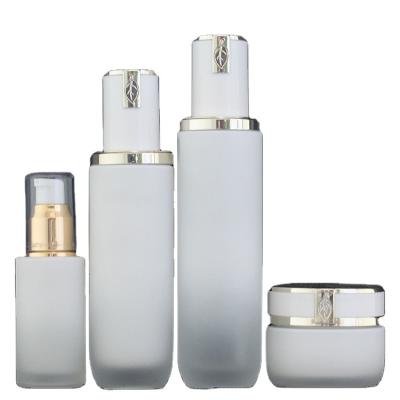 China Hot Selling 10ml /15ml /20ml /30ml Essential Oil Skin Care Serum Empty Cosmetic Glass Bottle With Dropper for sale